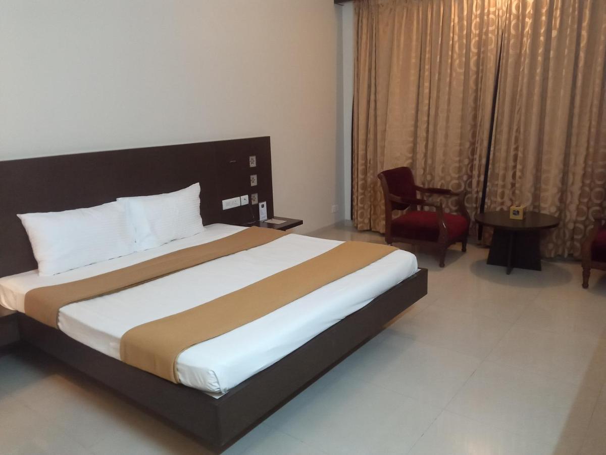 Hotel Rns One Subrahmanya Zewnętrze zdjęcie