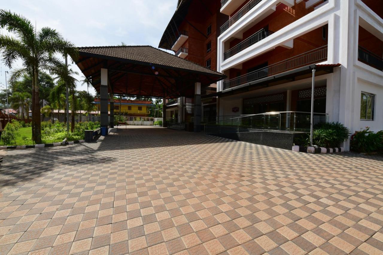 Hotel Rns One Subrahmanya Zewnętrze zdjęcie